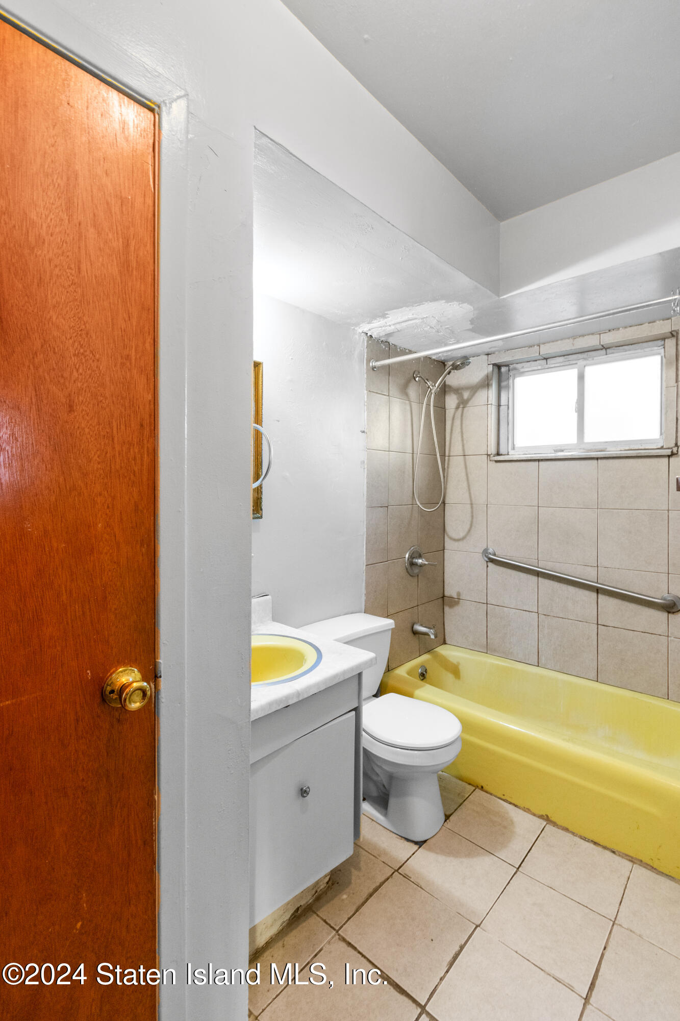 941 Willowbrook Road Staten Island, NY 10314 - Photo 9 of 16 DSC_2694