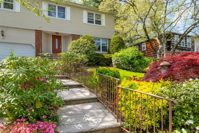 $1,195,000 | 24 Sheldrake Place, New Rochelle, NY 10804