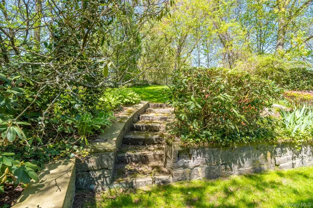 $1,195,000 | 24 Sheldrake Place, New Rochelle, NY 10804