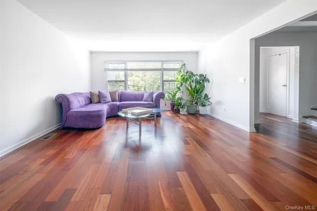 $1,195,000 | 24 Sheldrake Place, New Rochelle, NY 10804