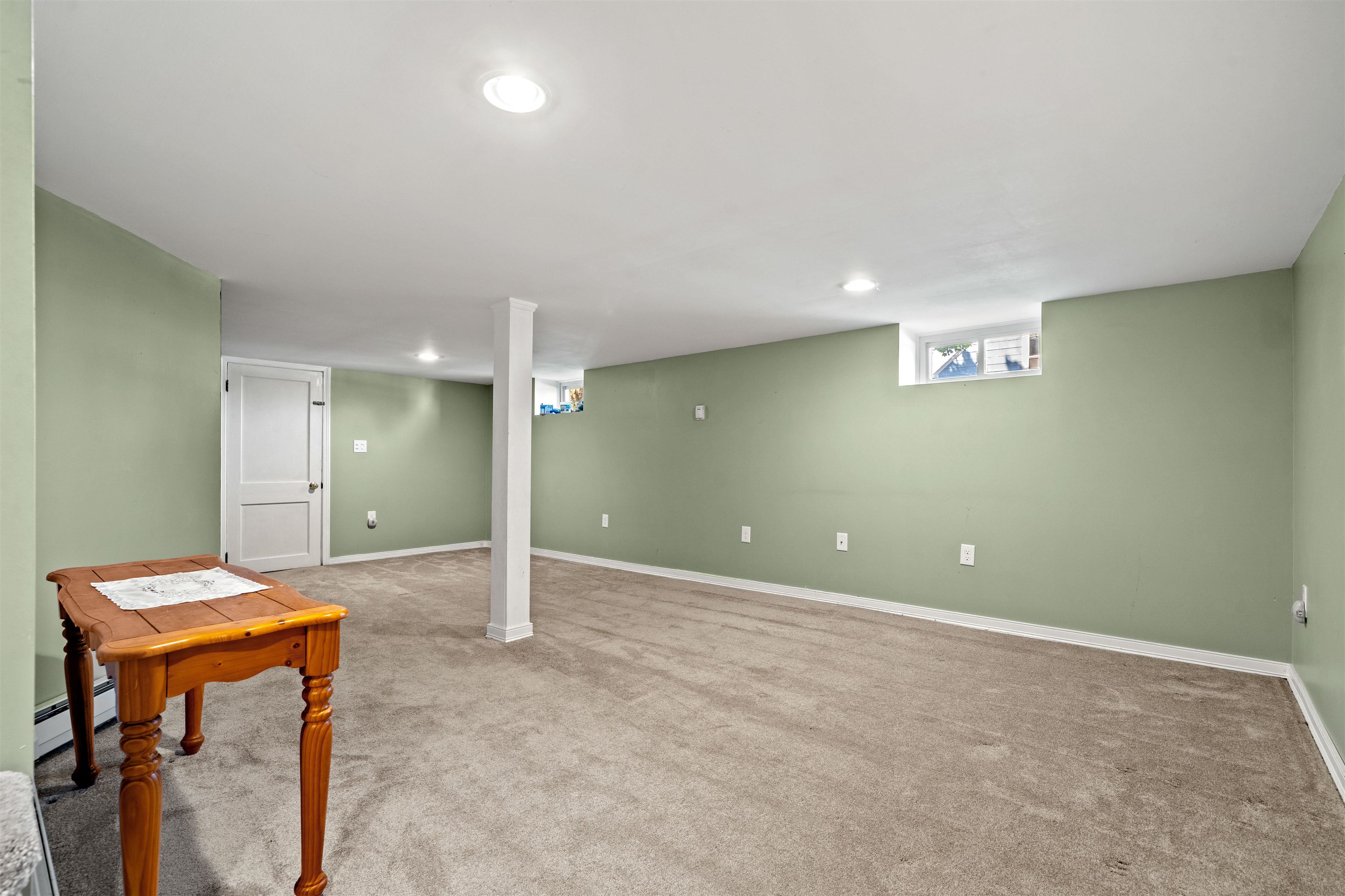 267 Cilley Road Manchester, NH 03103 - Photo 19 of 29 Gallery Image 19