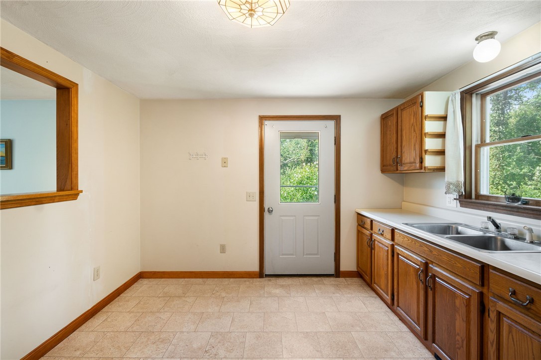 111 Scapa Flow Road Charlestown, RI 02813 - Photo 8 of 40