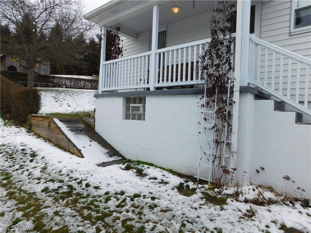 222 Mahan Road Weirton, WV 26062 - Photo 4 of 27 Gallery Image 4