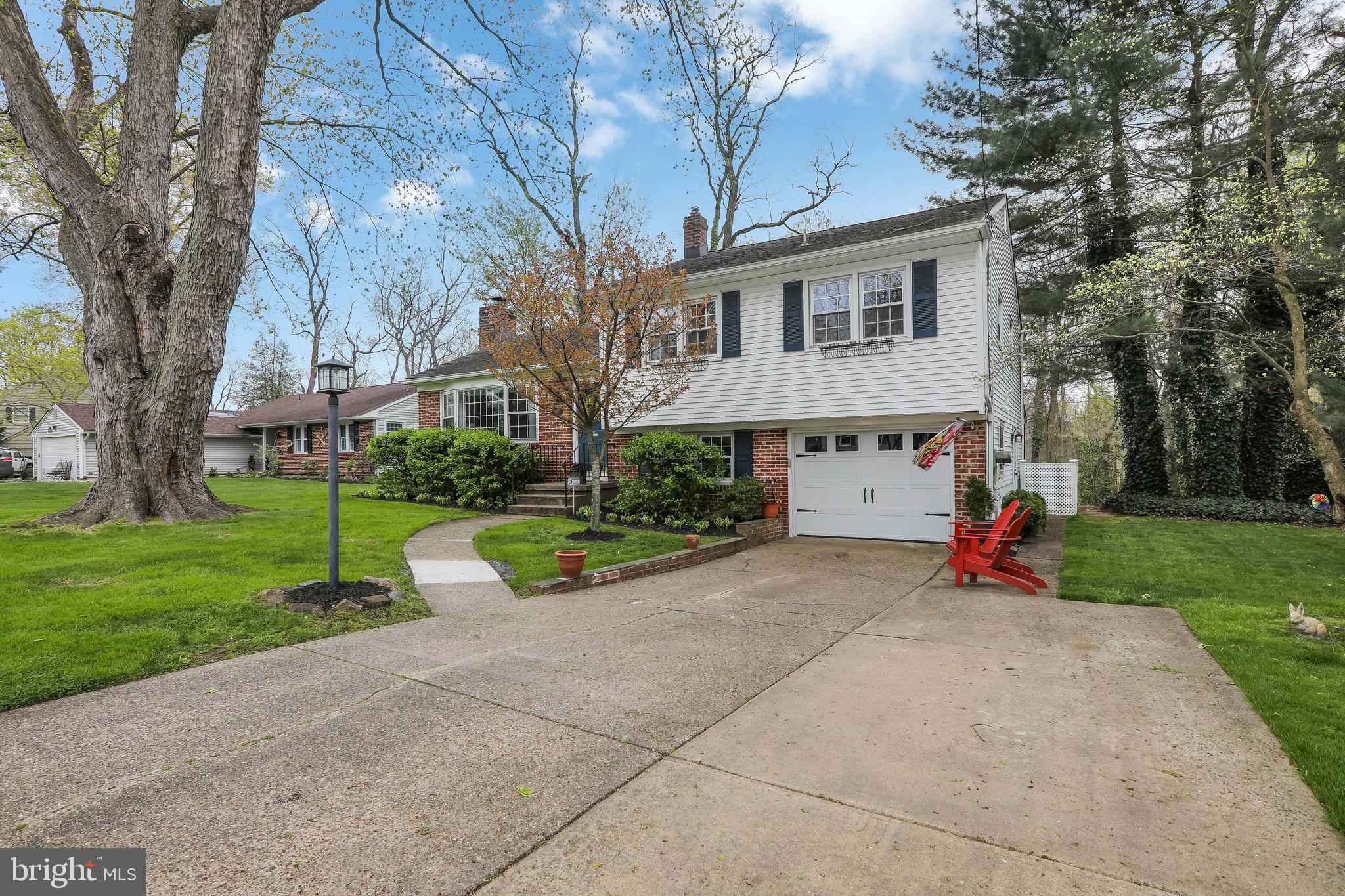 309 Covered Bridge Road Cherry Hill, NJ 08034 - Photo 2 of 40