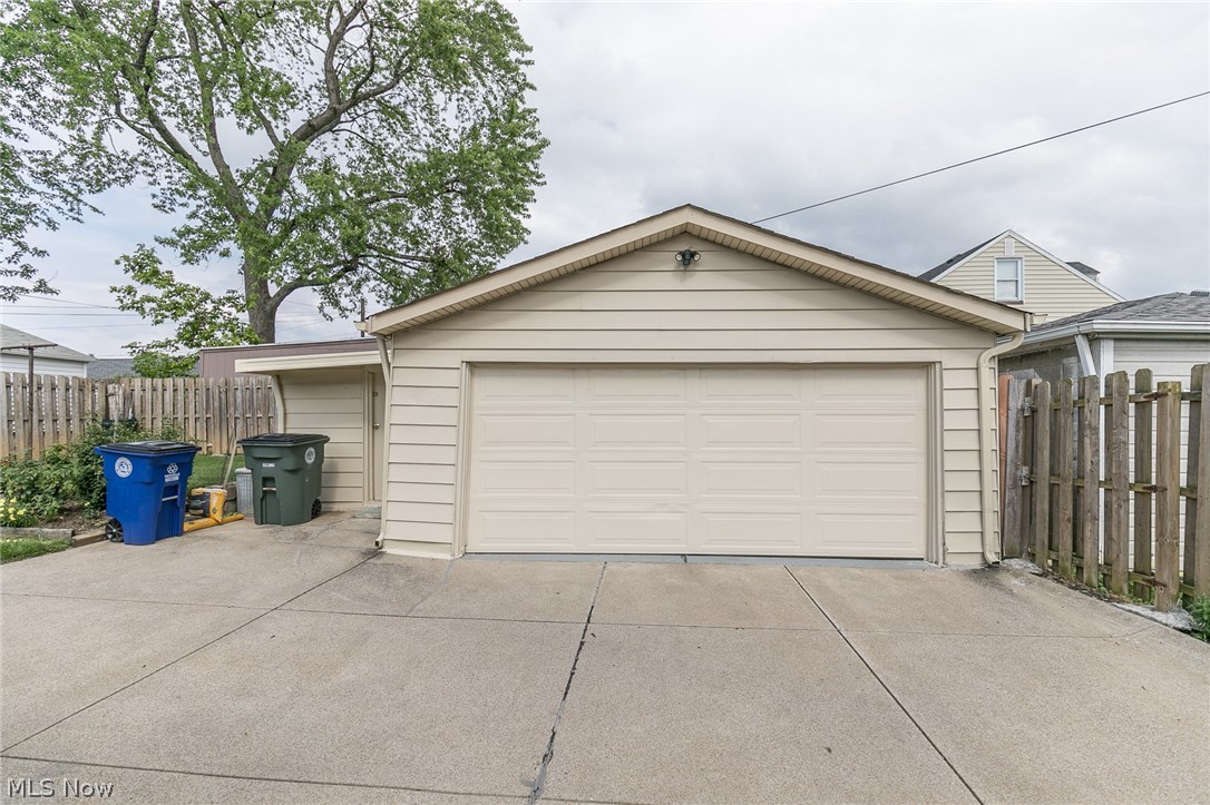 4851 Ridge Road Cleveland, OH 44144 - Photo 33 of 35 Gallery Image 33