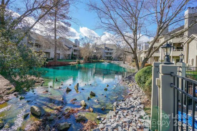 $1,950 | 2524 Stradbrook Drive, Charlotte, NC 28210