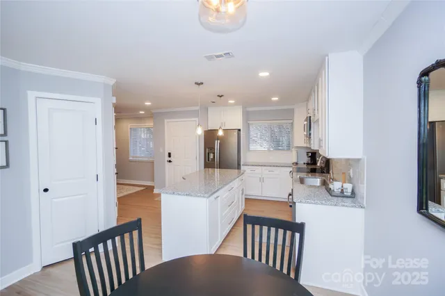 $1,950 | 2524 Stradbrook Drive, Charlotte, NC 28210