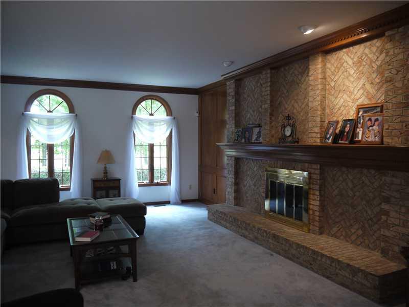 336 Myoma Road Mars, PA 16046 - Photo 4 of 19 Family Room.