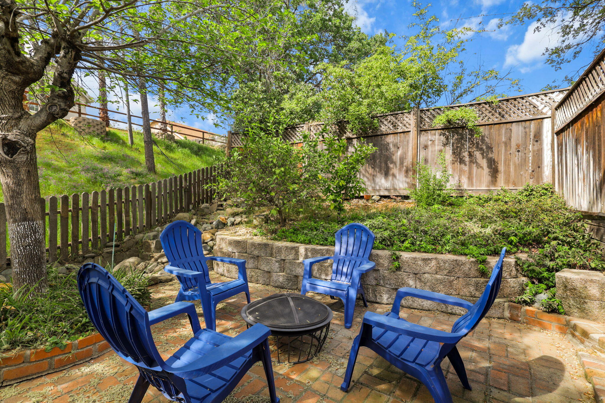 4550 Placer Road Redding, CA 96001 - Photo 16 of 95 Back Patio