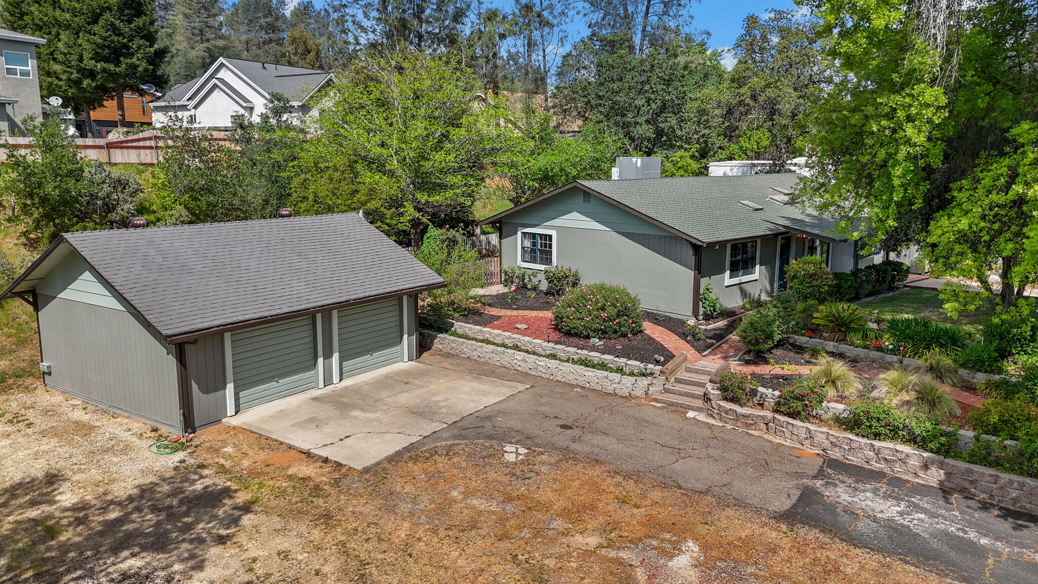 4550 Placer Road Redding, CA 96001 - Photo 2 of 95 Large Garage & Lots of Parking