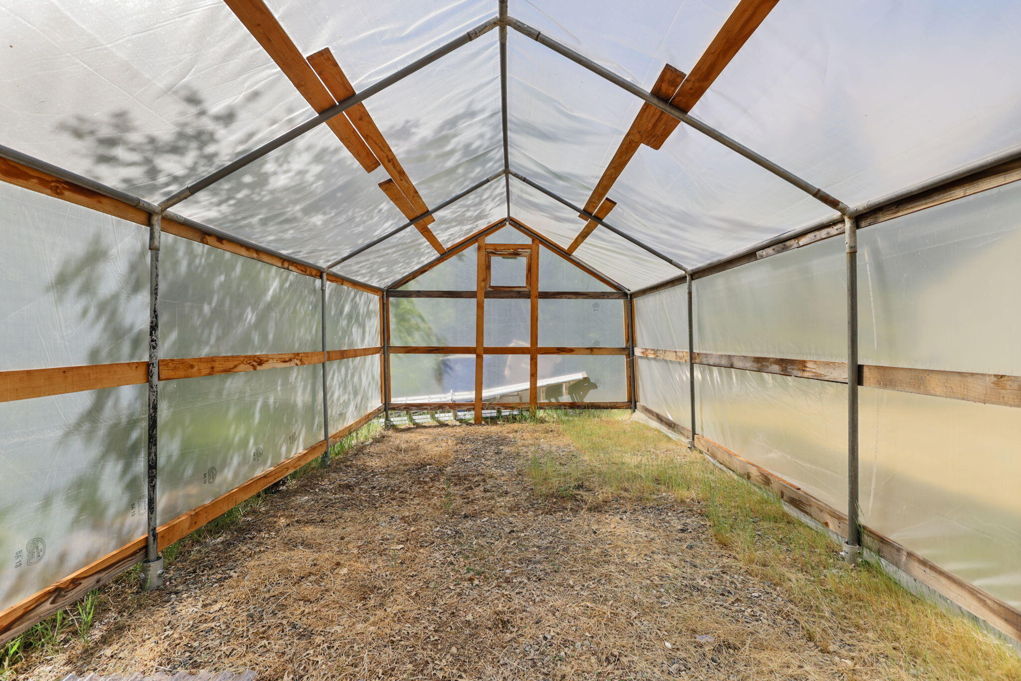 4550 Placer Road Redding, CA 96001 - Photo 22 of 95 Greenhouse