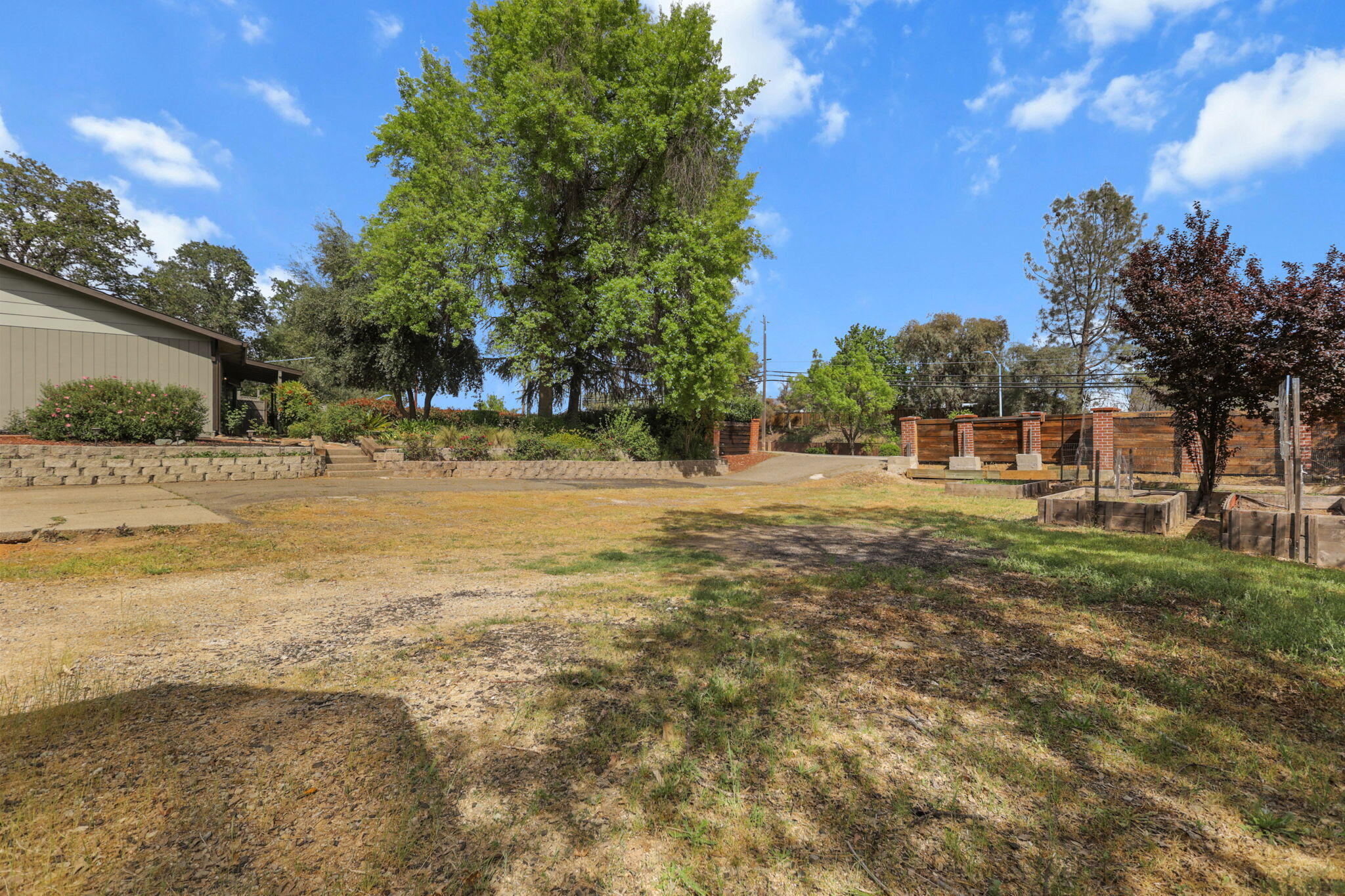 4550 Placer Road Redding, CA 96001 - Photo 23 of 95 Room to Park all the Toys