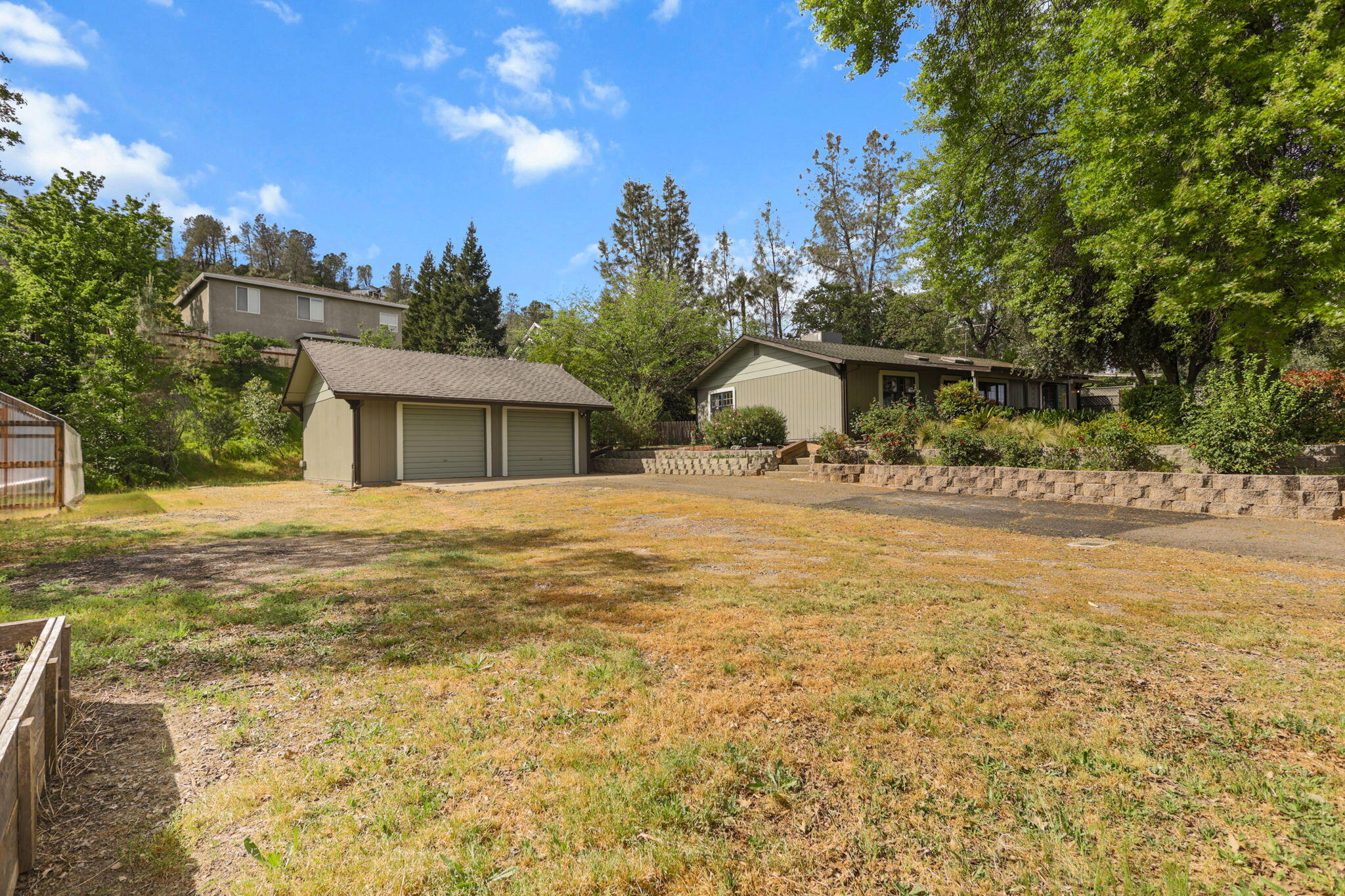 4550 Placer Road Redding, CA 96001 - Photo 24 of 95 Room to Park all the Toys