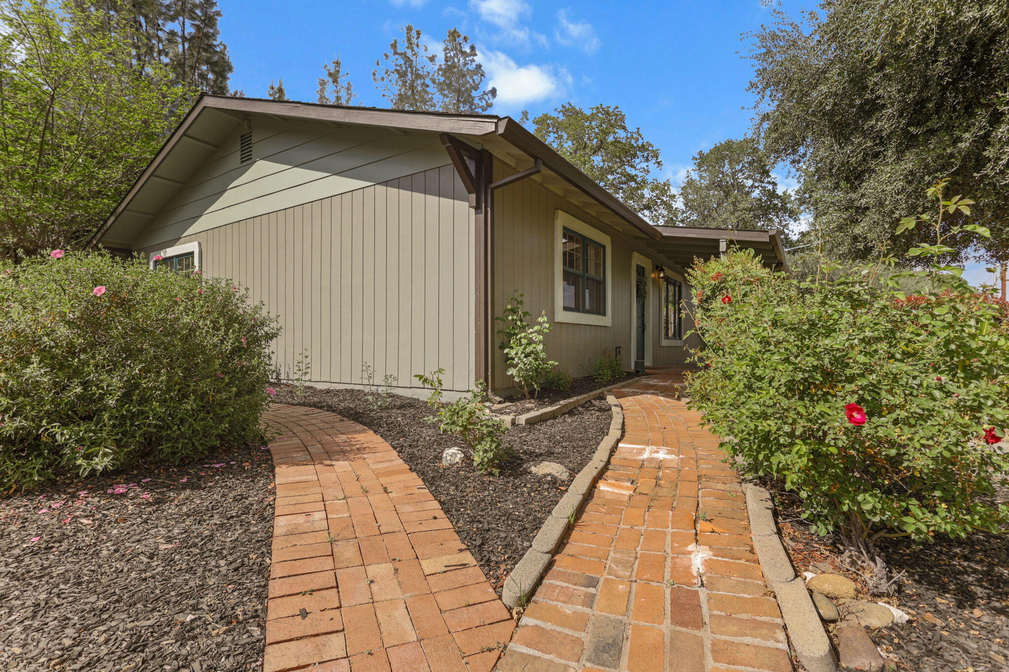 4550 Placer Road Redding, CA 96001 - Photo 78 of 95 Brick Work
