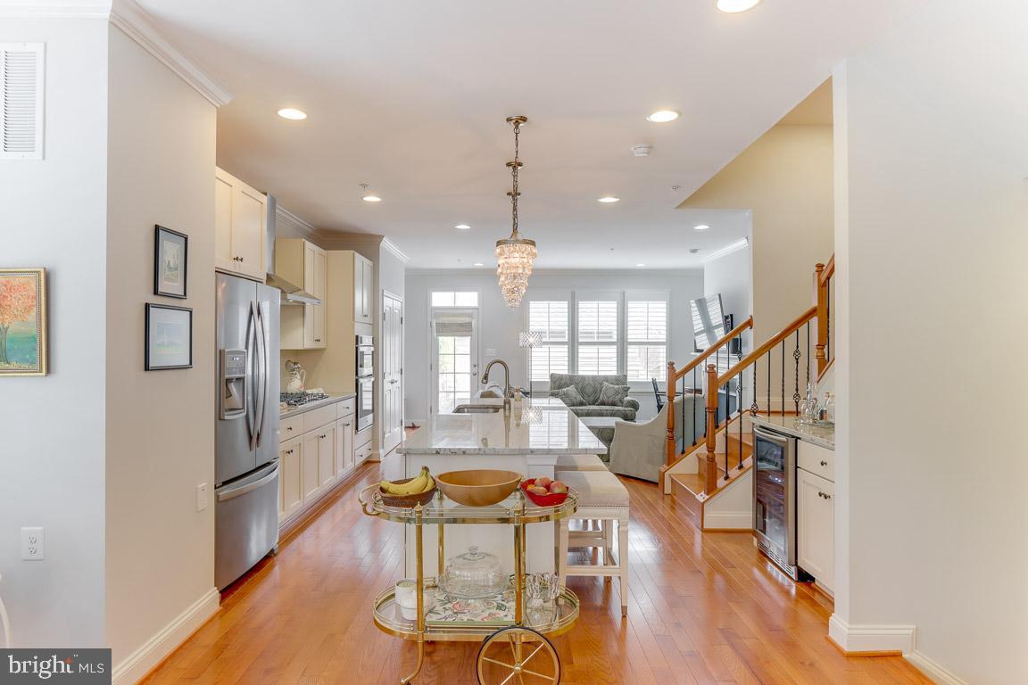 944 Lindley Road Frederick, MD 21701 - Photo 13 of 58 Hardwood flooring