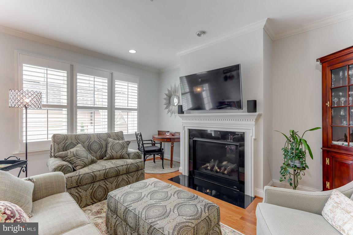 944 Lindley Road Frederick, MD 21701 - Photo 23 of 58 Plantation shutters throughout