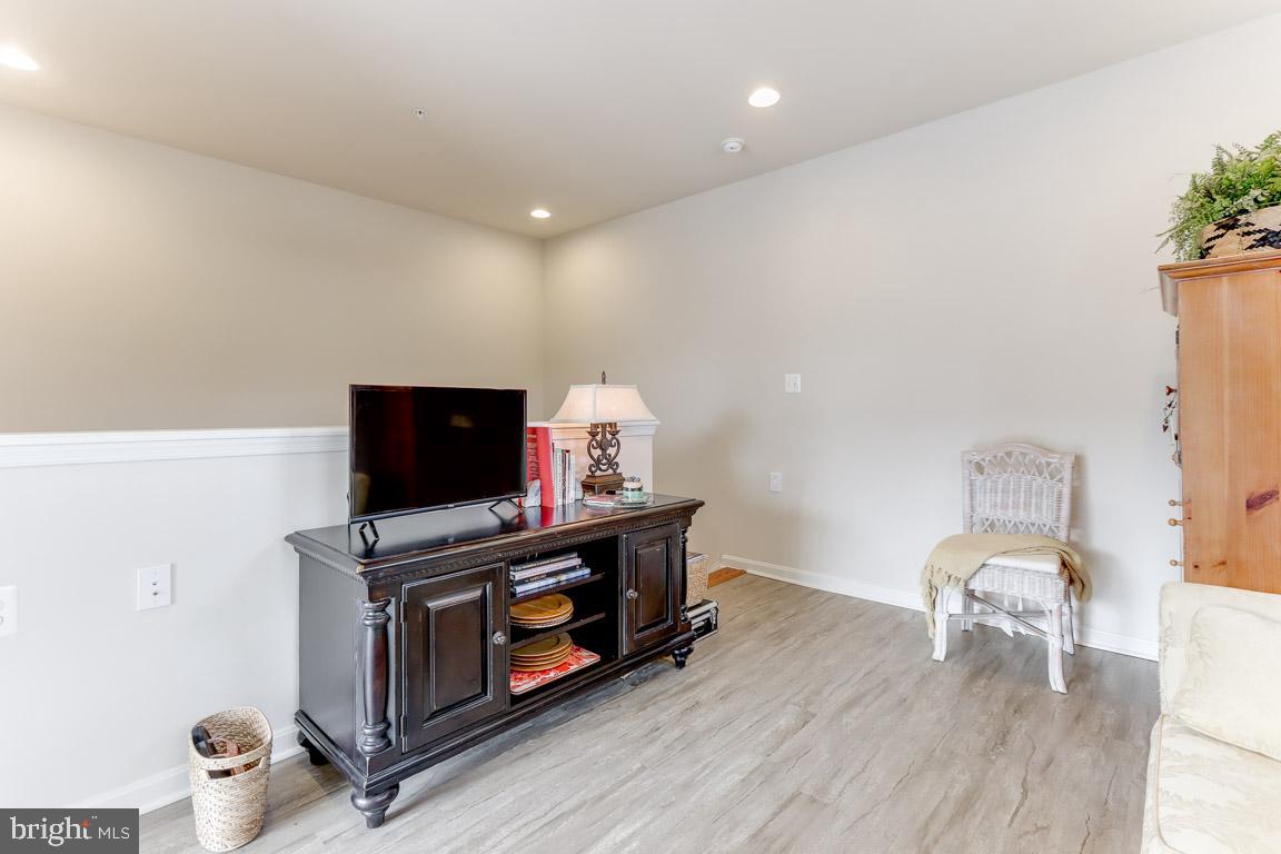 944 Lindley Road Frederick, MD 21701 - Photo 37 of 58 Loft