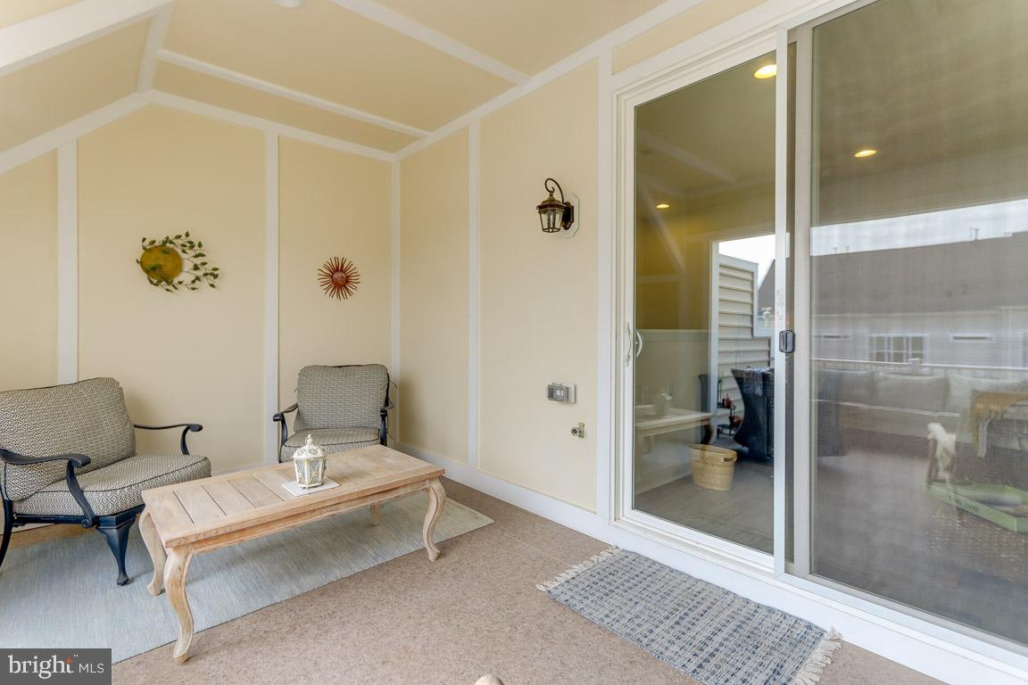 944 Lindley Road Frederick, MD 21701 - Photo 38 of 58 Rooftop level covered porch