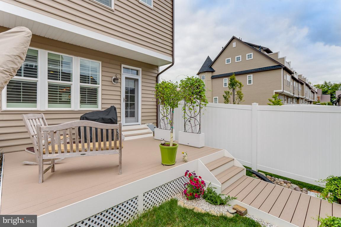 944 Lindley Road Frederick, MD 21701 - Photo 8 of 58 Step out to rear yard