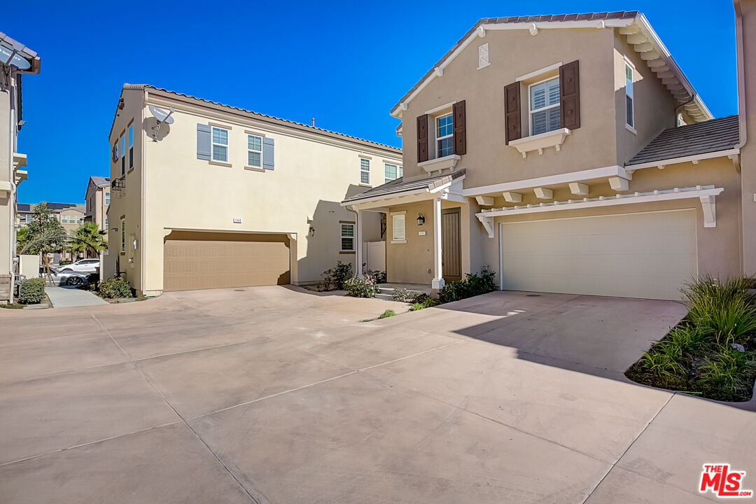 171 Stonegate Road Camarillo, CA 93010 - Photo 11 of 33