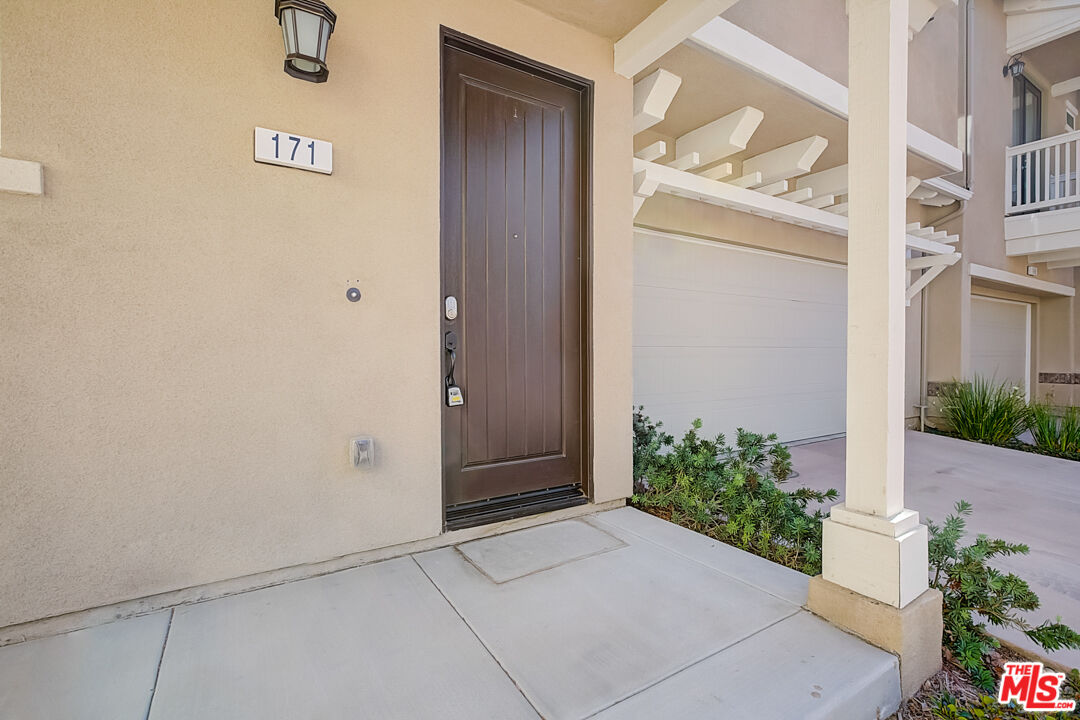 171 Stonegate Road Camarillo, CA 93010 - Photo 12 of 33
