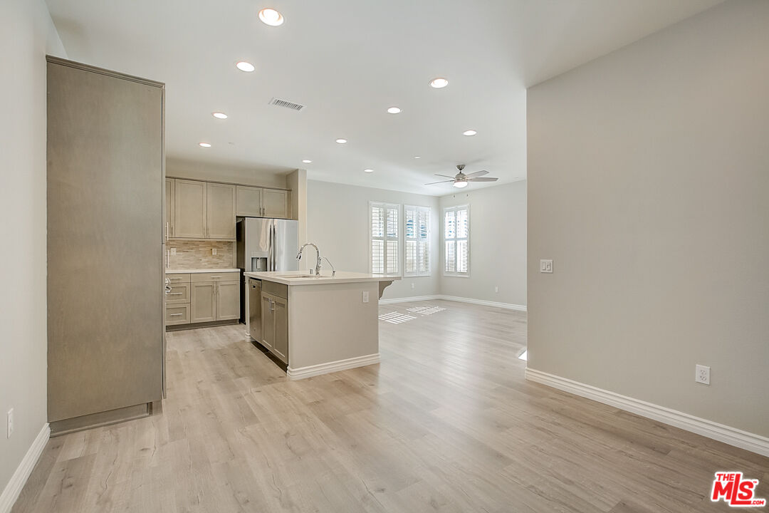 171 Stonegate Road Camarillo, CA 93010 - Photo 15 of 33