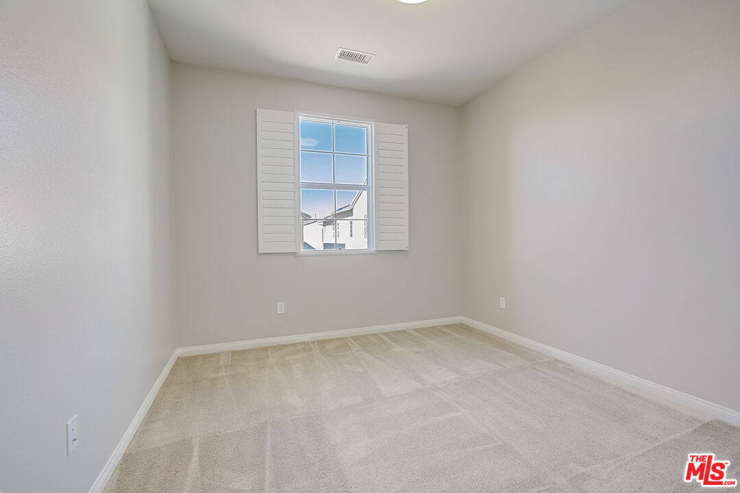 171 Stonegate Road Camarillo, CA 93010 - Photo 26 of 33