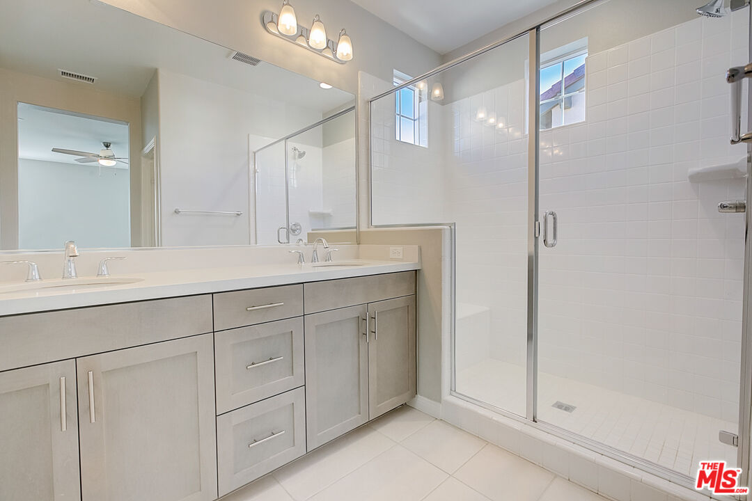 171 Stonegate Road Camarillo, CA 93010 - Photo 8 of 33