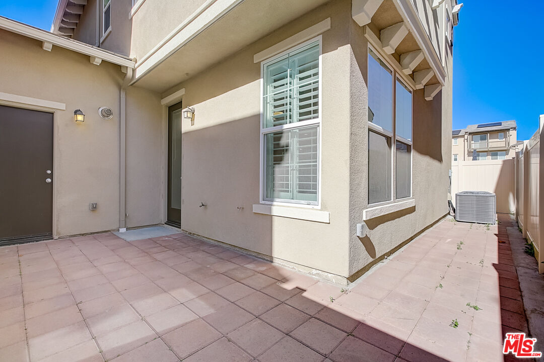 171 Stonegate Road Camarillo, CA 93010 - Photo 9 of 33