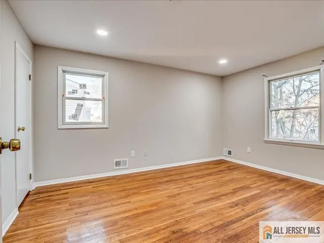 $3,250 | 11 Hyde Avenue, Iselin, NJ 08830