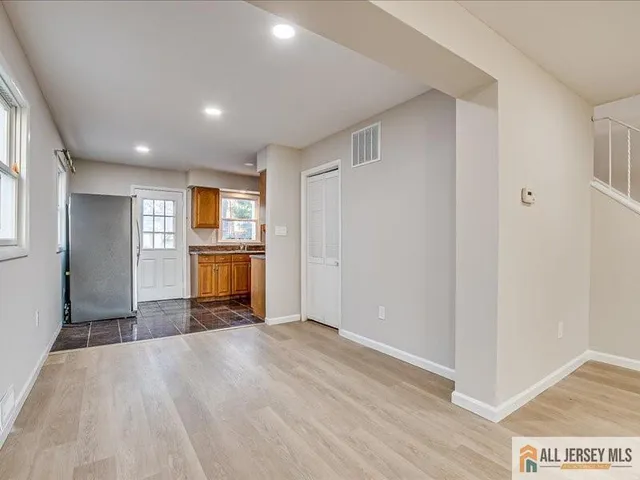 $3,250 | 11 Hyde Avenue, Iselin, NJ 08830