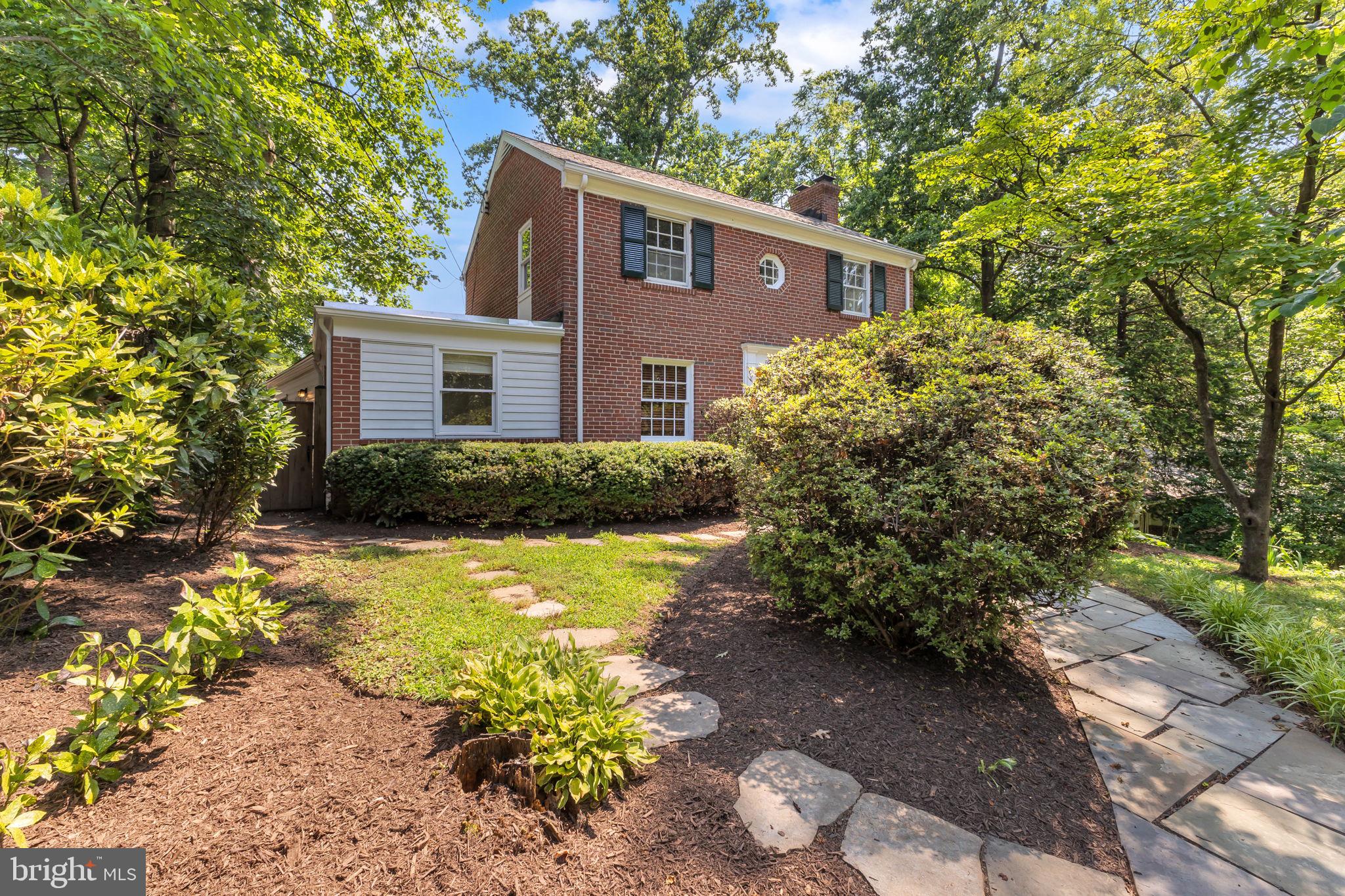 305 Hamilton Avenue Silver Spring, MD 20901 - Photo 3 of 35 Gallery Image 3