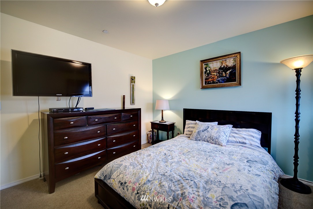 8125 212th Street Southwest, Unit 9 Edmonds, WA 98026 - Photo 19 of 25