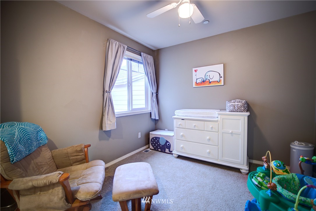 8125 212th Street Southwest, Unit 9 Edmonds, WA 98026 - Photo 20 of 25