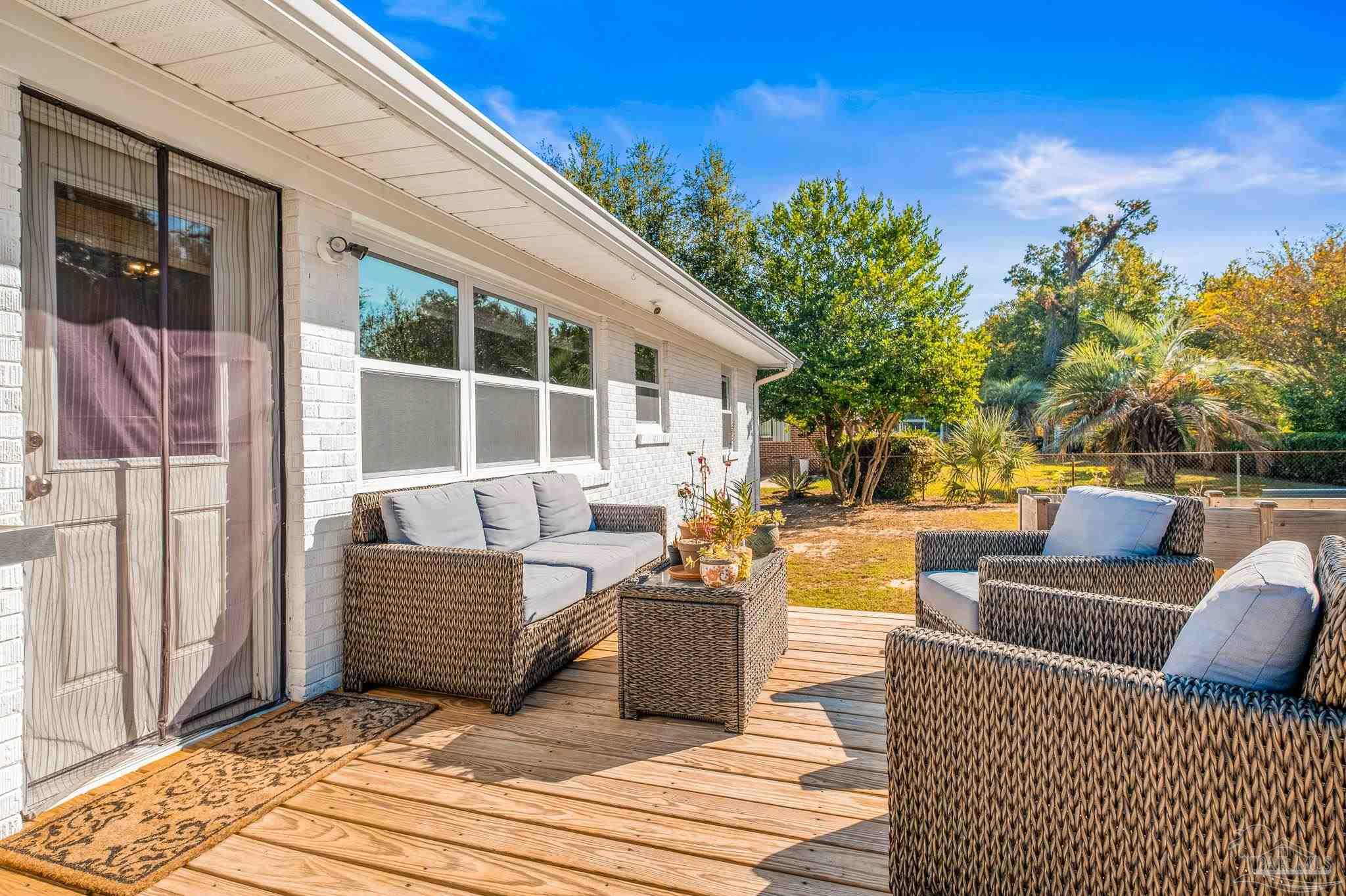 319 Gamarra Road Pensacola, FL 32503 - Photo 34 of 36 Gallery Image 34