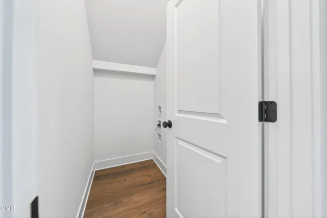 $925,000 | 209 West Maple Avenue, Holly Springs, NC 27540