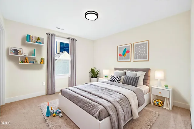 $925,000 | 209 West Maple Avenue, Holly Springs, NC 27540