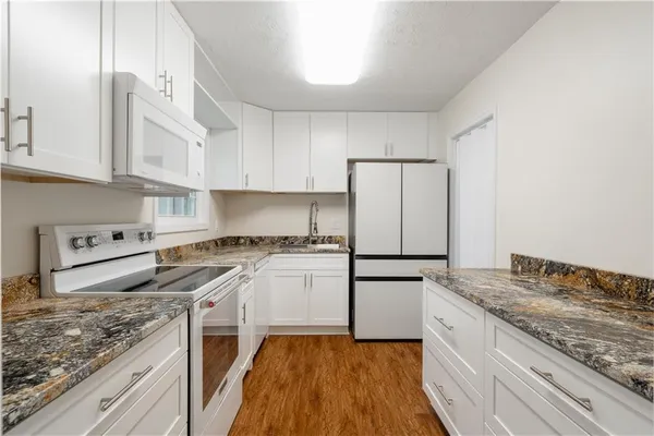 $2,150 | 330 Winding River Drive, Unit C, Atlanta, GA 30350