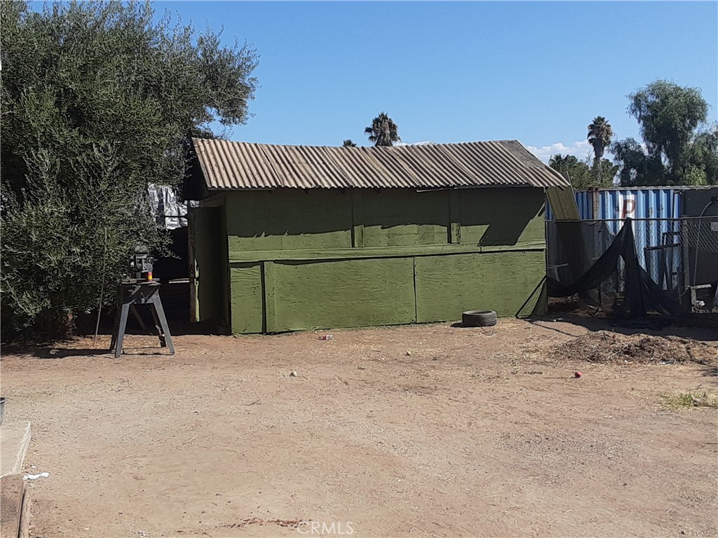 18475 Carroll Street Perris, CA 92570 - Photo 9 of 37