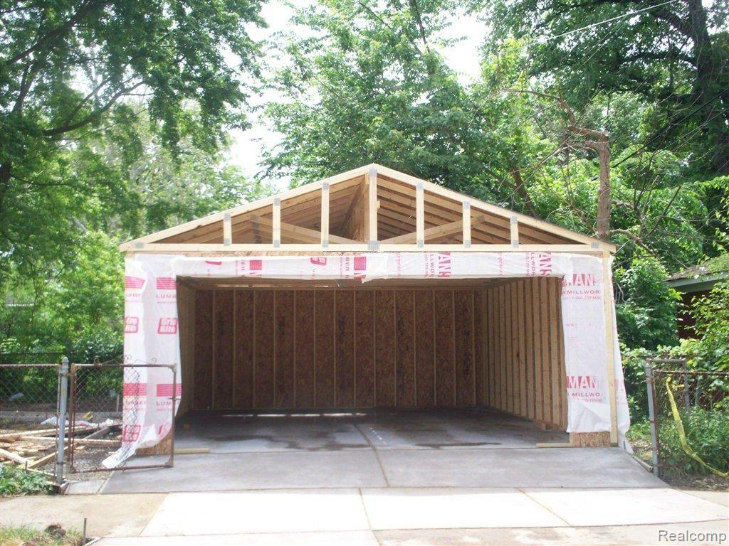 5115 Harvard Road Detroit, MI 48224 - Photo 2 of 2 5115 Harvard Garage.jpg