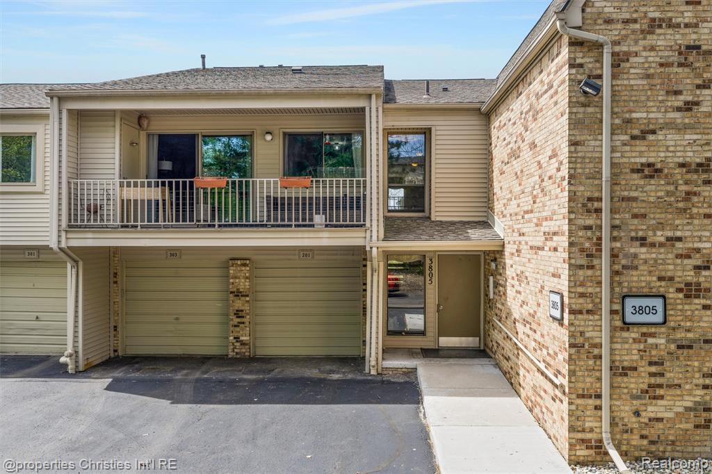 3805 Lone Pine Road, Unit 300 West Bloomfield, MI 48323 - Photo 22 of 26