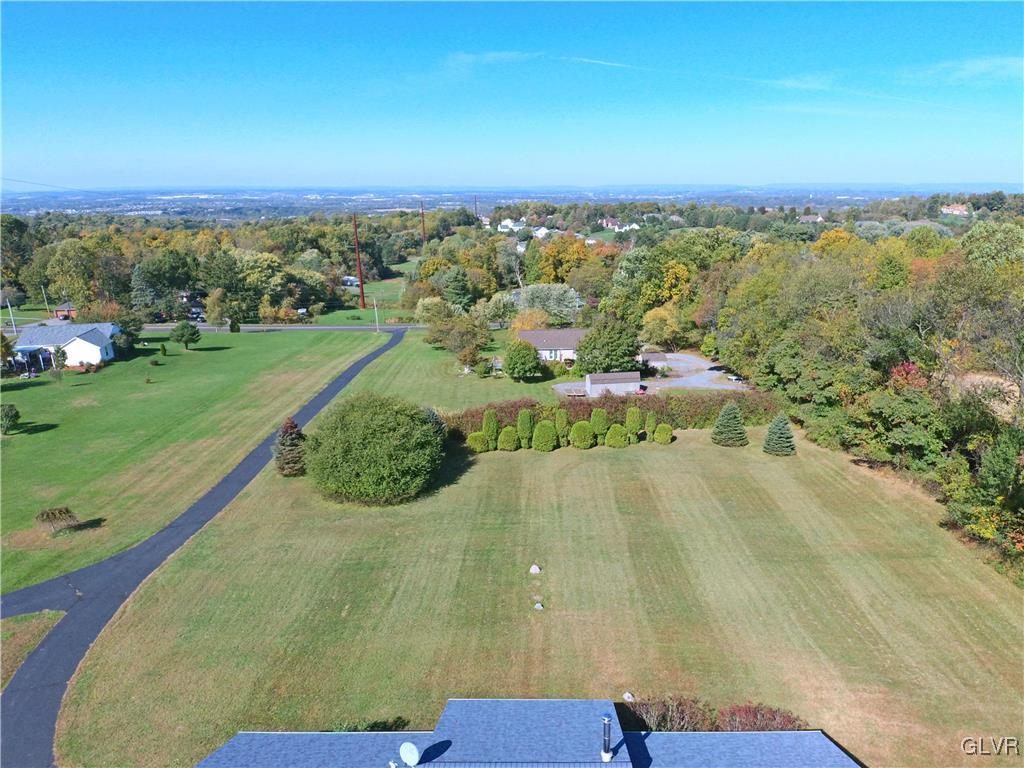 4740 Shimerville Road Emmaus, PA 18049 - Photo 7 of 34 Gallery Image 7