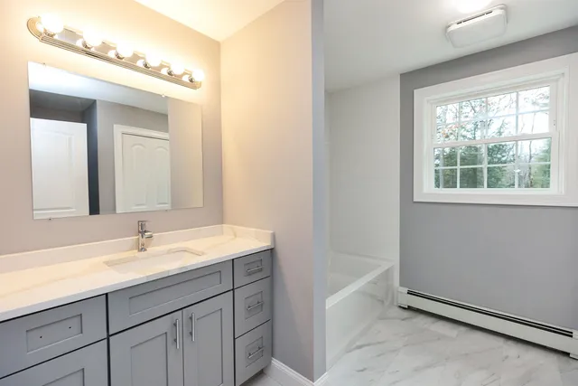 $399,900 | 206 Highway 119, Fitzwilliam, NH 03447