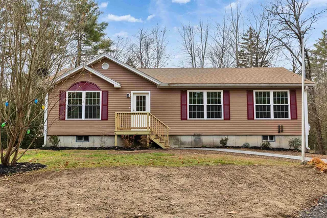 $399,900 | 206 Highway 119, Fitzwilliam, NH 03447