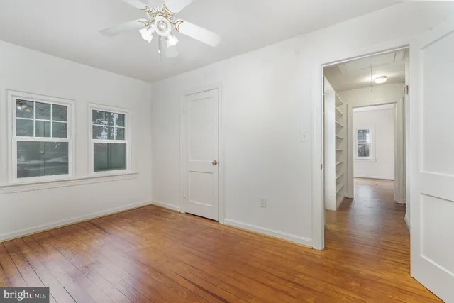 $282,900 | 143 5th Street, Colonial Beach, VA 22443