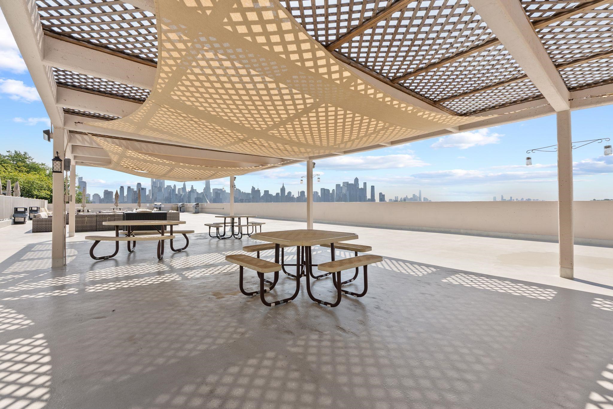 6040 Boulevard East, Unit 14F West New York, NJ 07093 - Photo 27 of 34