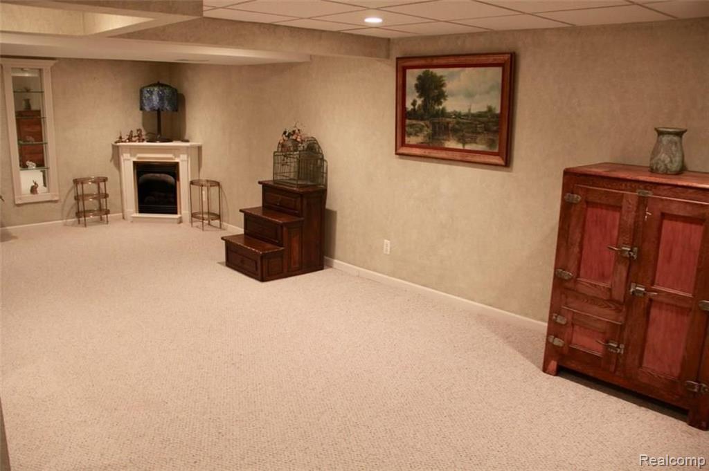 3584 Wedgewood Drive Rochester Hills, MI 48306 - Photo 31 of 37