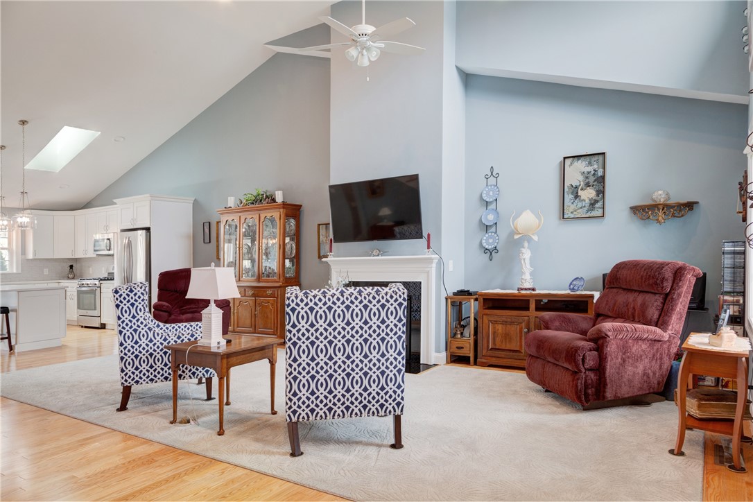 3 Bailey Brook Court Middletown, RI 02842 - Photo 3 of 29