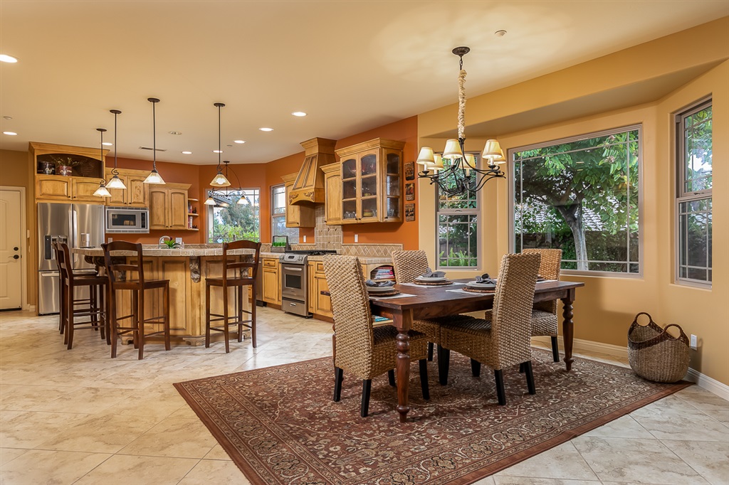 9148 Pinzolo Point Lakeside, CA 92040 - Photo 6 of 25 Gallery Image 6