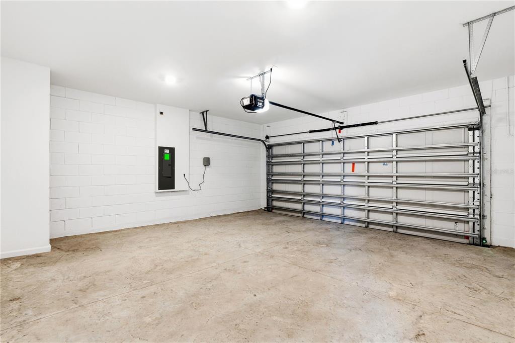 3644 Rolling Rdg Bend Davenport, FL 33837 - Photo 11 of 31 a view of a garage